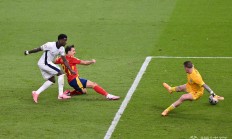 爱游戏官方-法国足球联赛赛况反复激烈，局势扑朔迷离的简单介绍