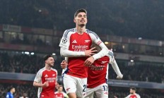 爱游戏中国官网-关于阿森纳遭遇两连败，争冠希望渺茫的信息