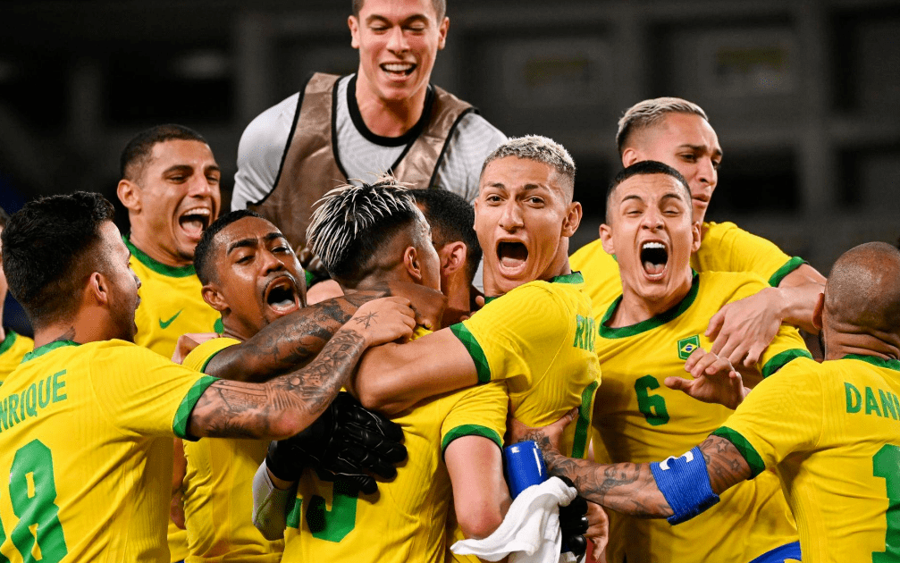 巴拉圭国家队新帅上任，调整战术布局