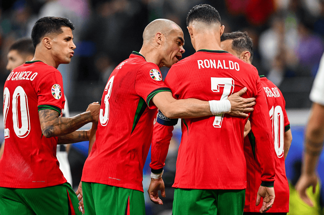 包含葡萄牙爆冷负法国,小组出线形势步履维艰的词条 包含葡萄牙爆冷负法国,小组出线形势步履维艰的词条