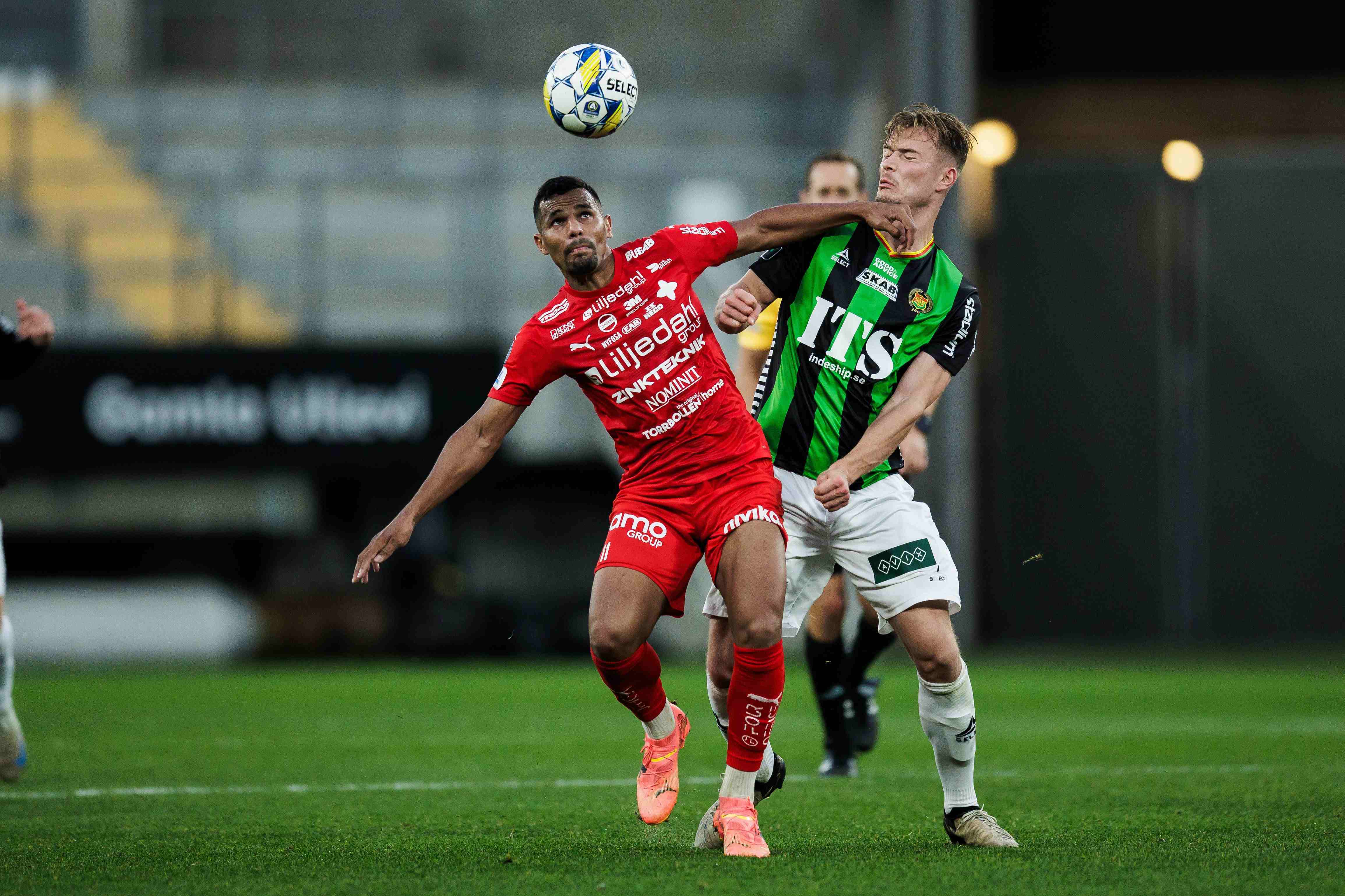 包含兰斯队全队备战迎接下一轮比赛的词条 包含兰斯队全队备战迎接下一轮比赛的词条