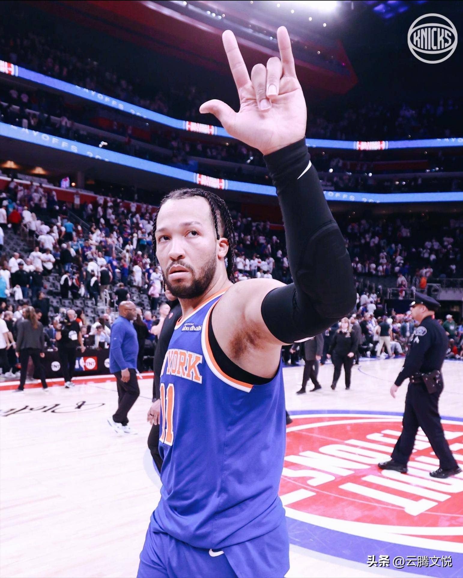 尼克斯新赛季揭幕惨败，主帅：需要更好的配合的简单介绍