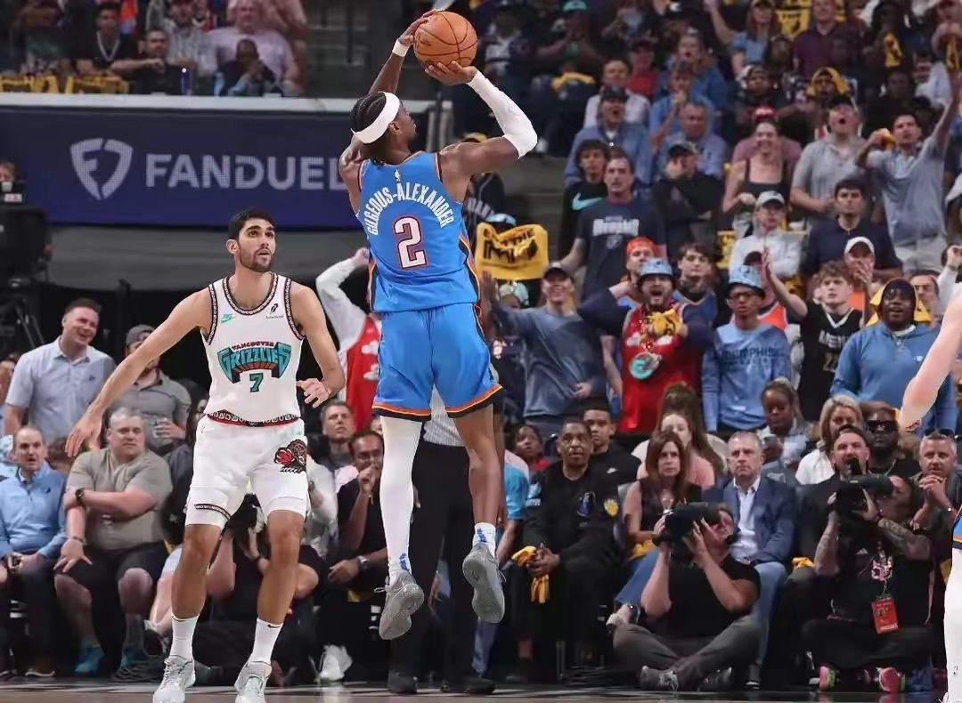 爵士靠米切尔关键三分险胜灰熊的简单介绍