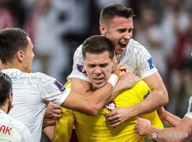 关于波兰全力以赴，小组赛争夺晋级名额的信息