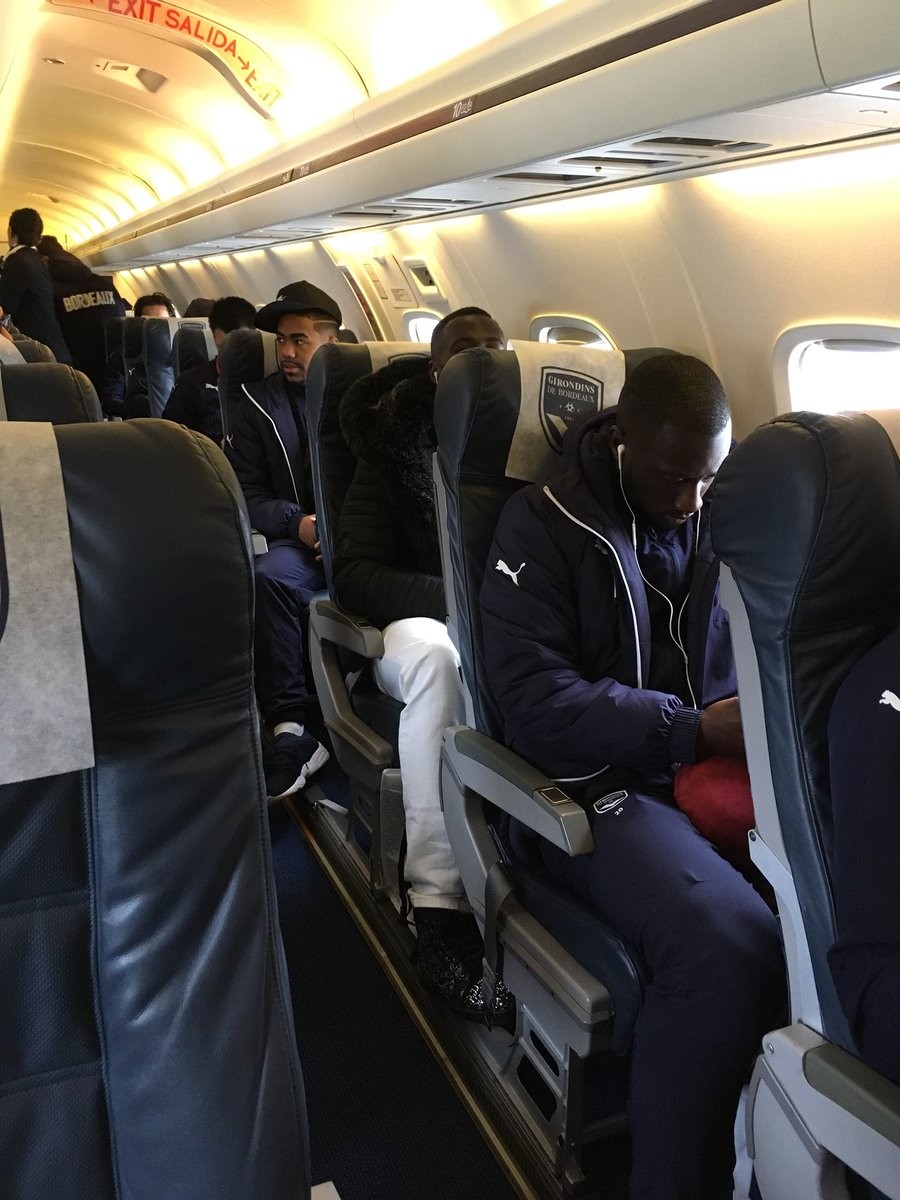 包含尼斯主场胜波尔多，取得胜利四连胜的词条