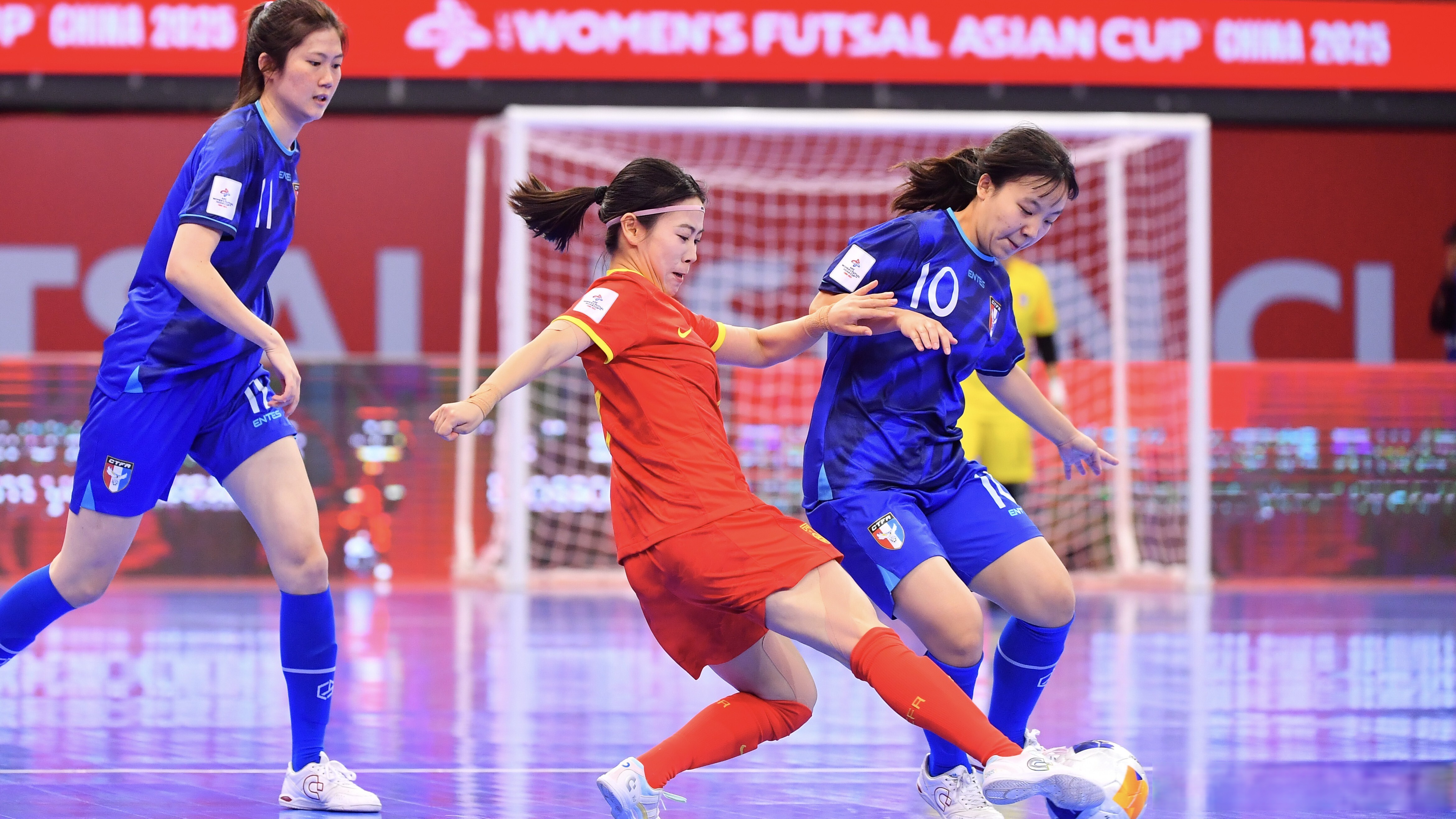 亚足联女子杯激烈争夺展开 亚足联女子杯激烈争夺展开